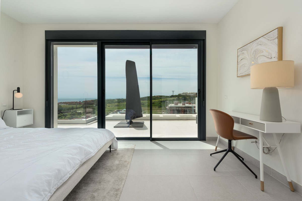 Penthouse Duplex for sale in Estepona | 3 bedrooms H5135212