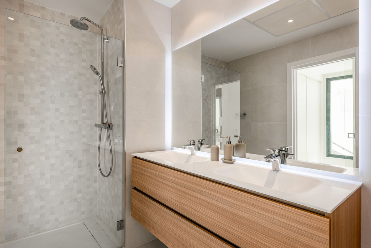 Penthouse Duplex for sale in Estepona | 3 bedrooms H5135212