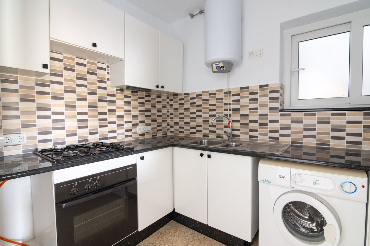 Appartement te koop in Estepona | 1 slaapkamers H5136109