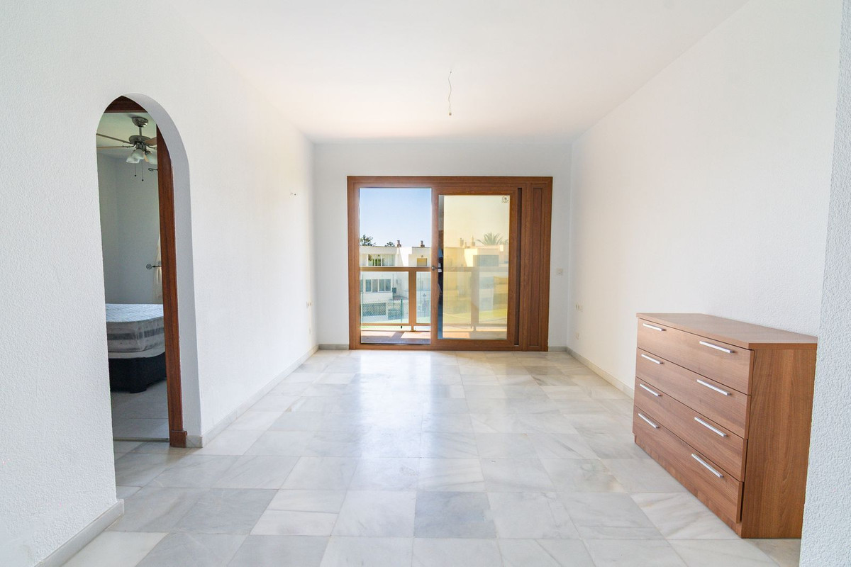 Appartement te koop in Estepona | 1 slaapkamers H5136109