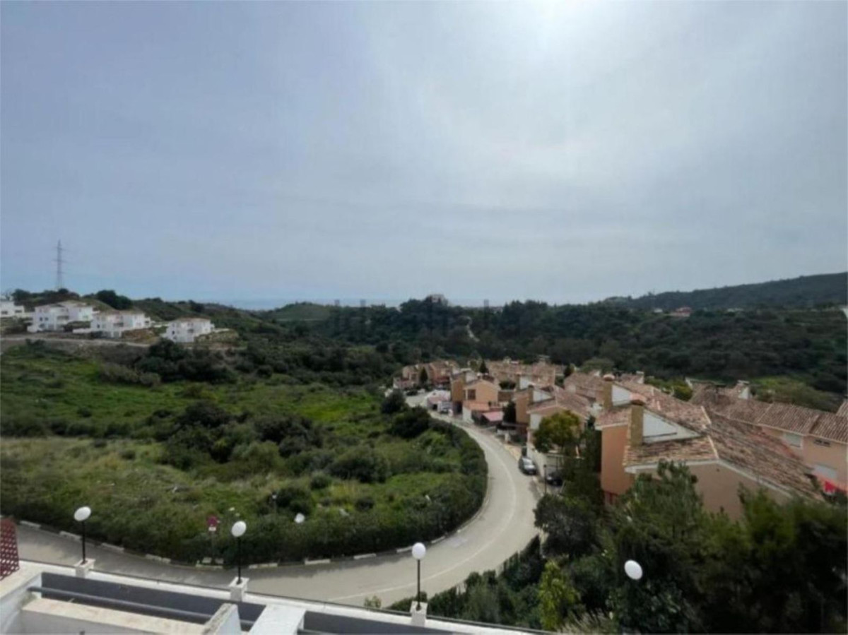 Appartement te koop in Estepona | 1 slaapkamers H5136145