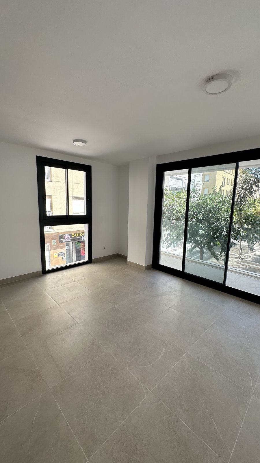 Appartement te koop in Estepona | 2 slaapkamers H5137840