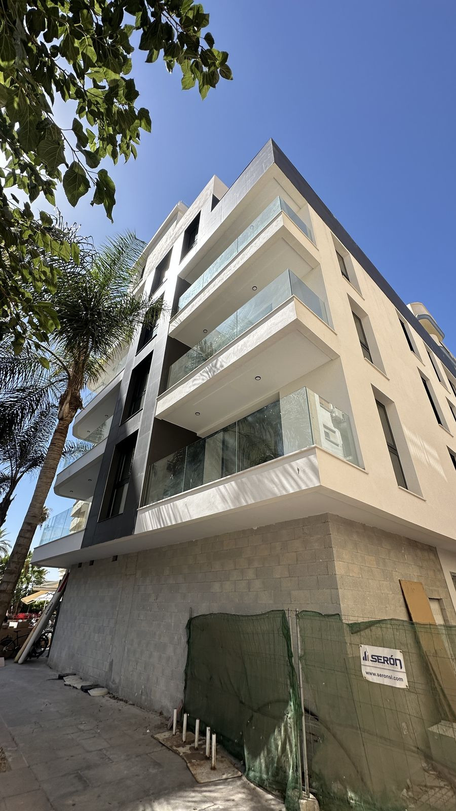 Appartement te koop in Estepona | 2 slaapkamers H5137840