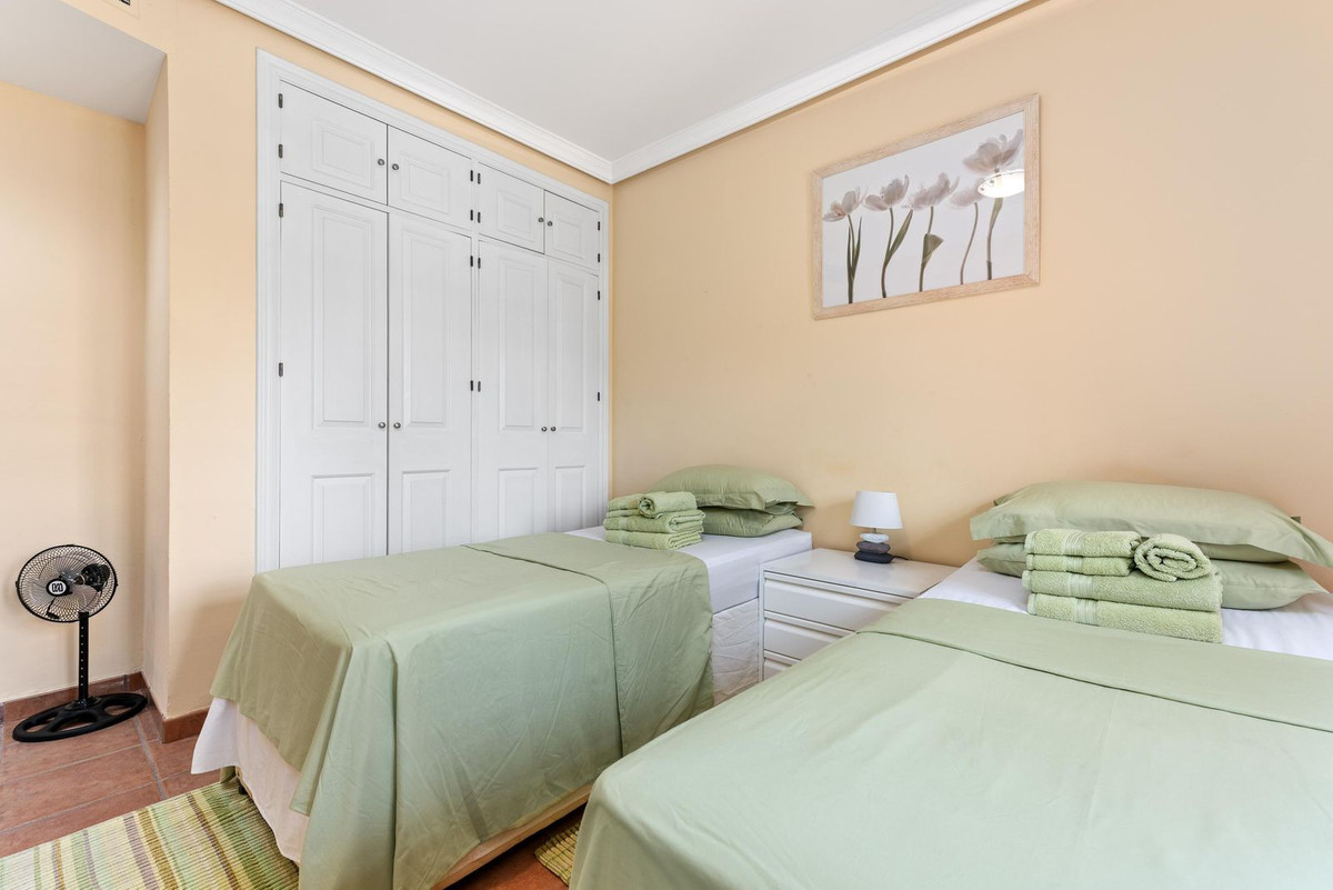 Huis te koop in Estepona | 2 slaapkamers H5137957