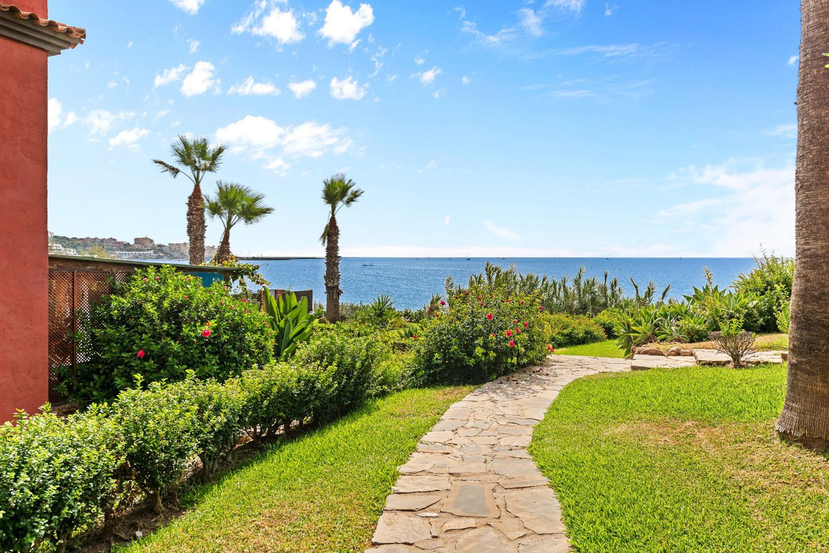 Huis te koop in Estepona | 2 slaapkamers H5137957