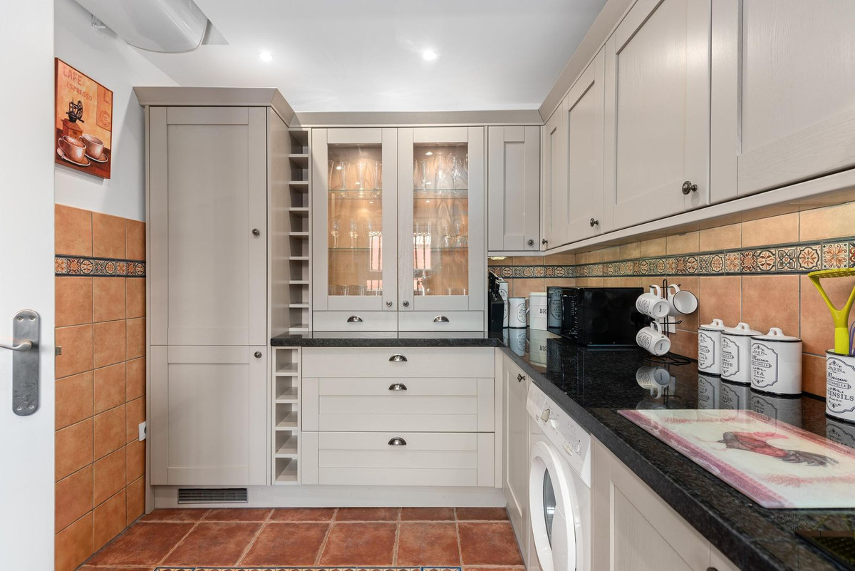 Huis te koop in Estepona | 2 slaapkamers H5137957