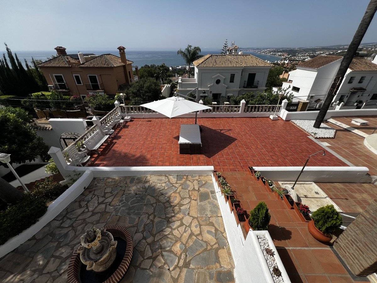 Huis te koop in Estepona | 5 slaapkamers H5138053