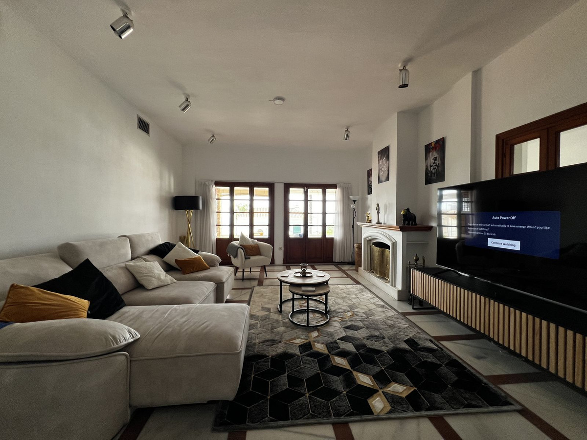 Huis te koop in Estepona | 5 slaapkamers H5138053