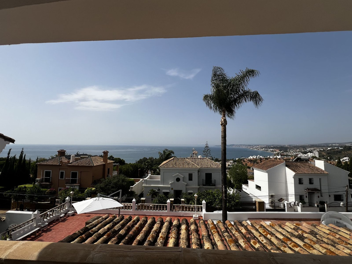 Huis te koop in Estepona | 5 slaapkamers H5138053