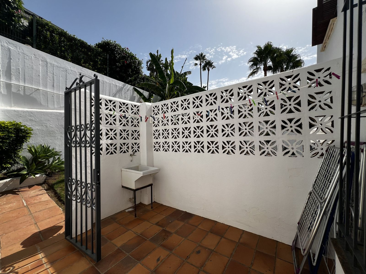Huis te koop in Estepona | 5 slaapkamers H5138053