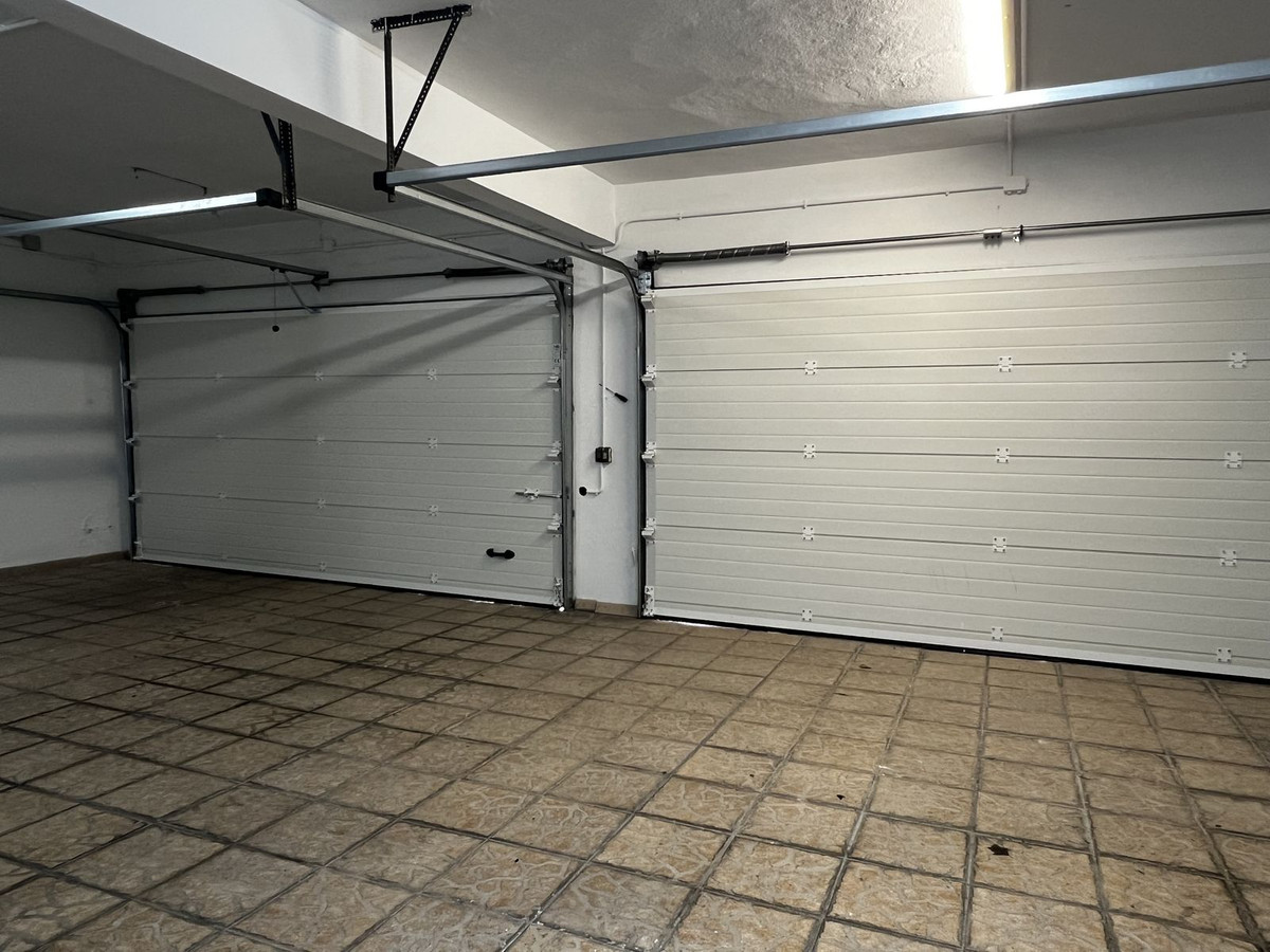 Huis te koop in Estepona | 5 slaapkamers H5138053