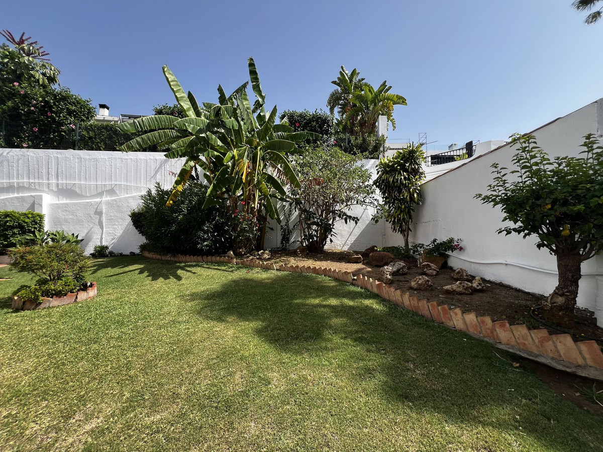 Huis te koop in Estepona | 5 slaapkamers H5138053