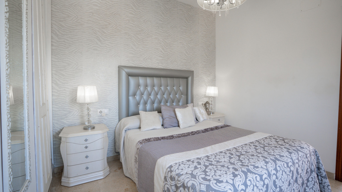 Appartement te koop in Estepona | 3 slaapkamers H5139172