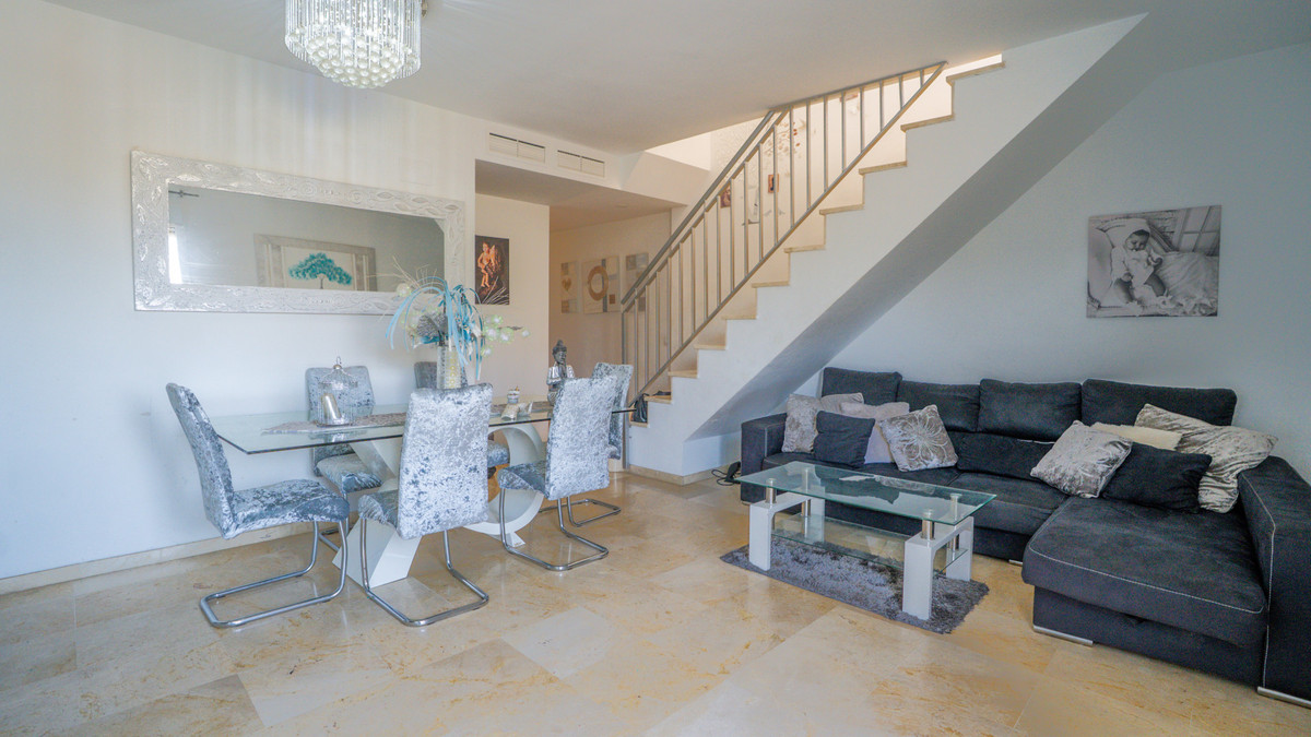 Appartement te koop in Estepona | 3 slaapkamers H5139172