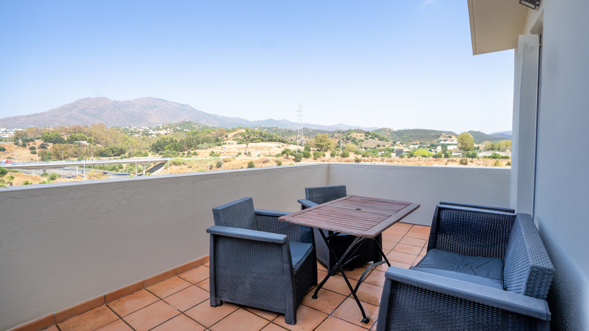 Appartement te koop in Estepona | 3 slaapkamers H5139172