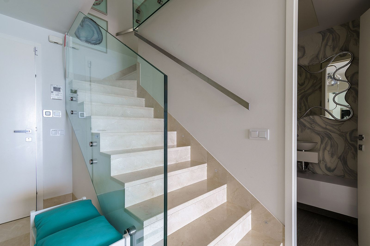 Duplex te koop in Estepona | 4 slaapkamers H5139799