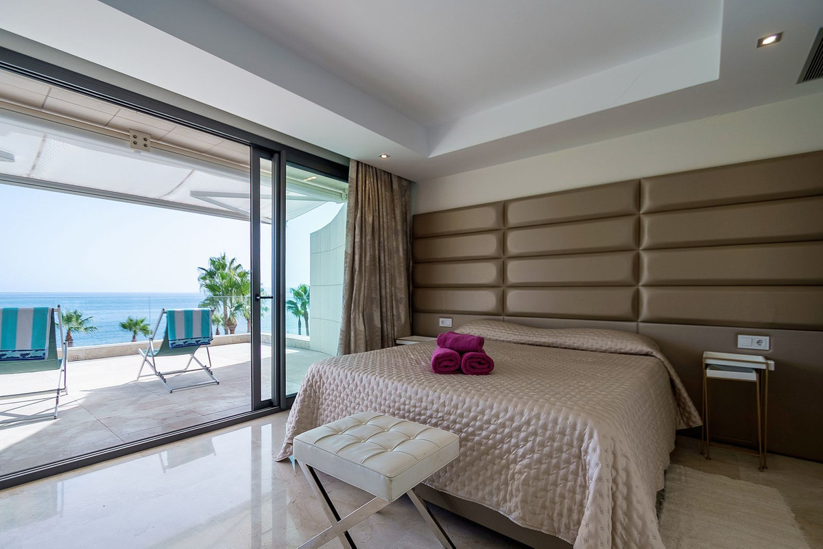 Duplex te koop in Estepona | 4 slaapkamers H5139799