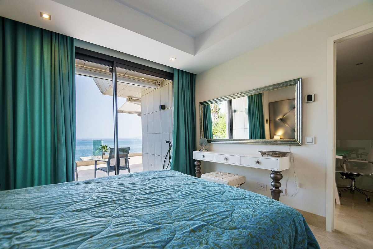 Duplex te koop in Estepona | 4 slaapkamers H5139799