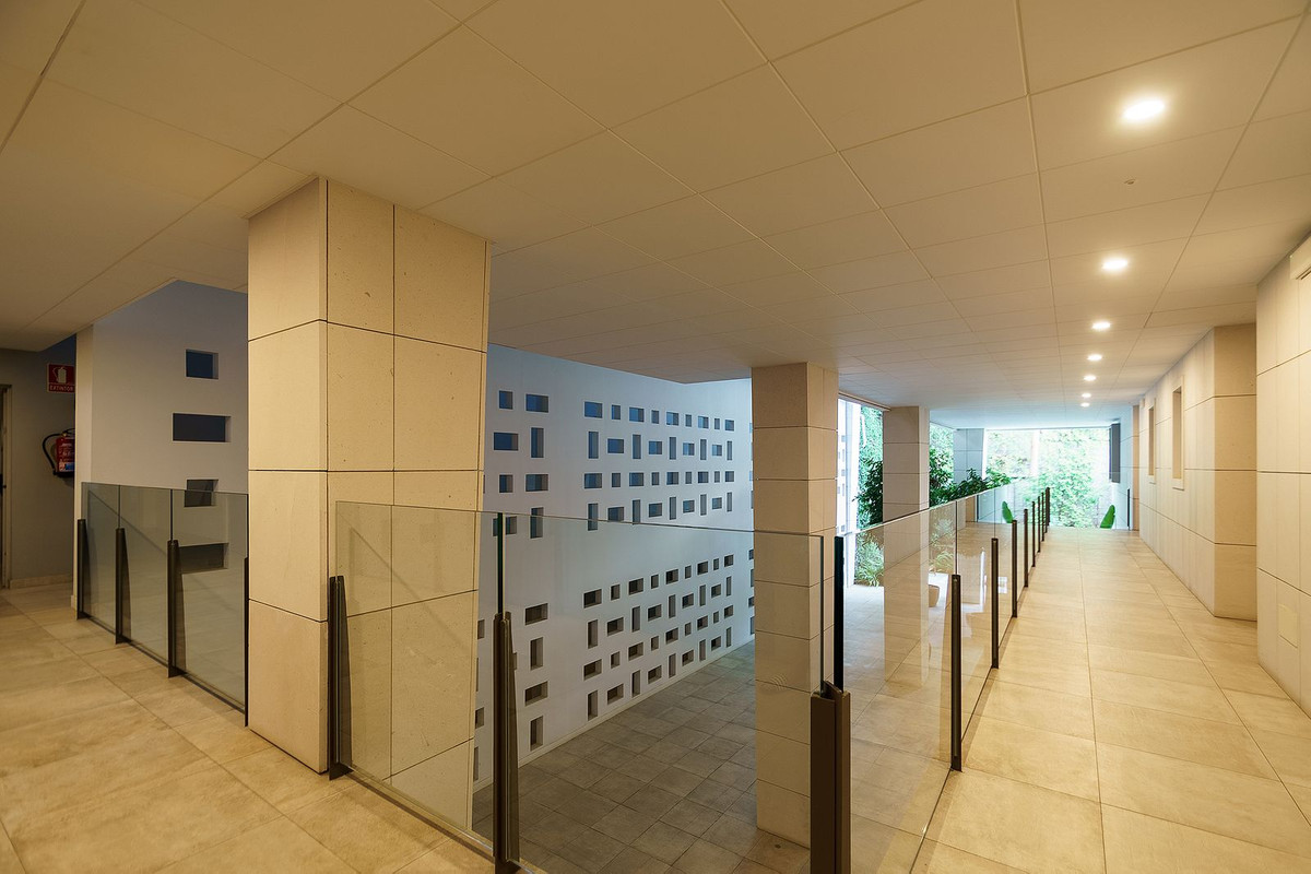 Duplex te koop in Estepona | 4 slaapkamers H5139799