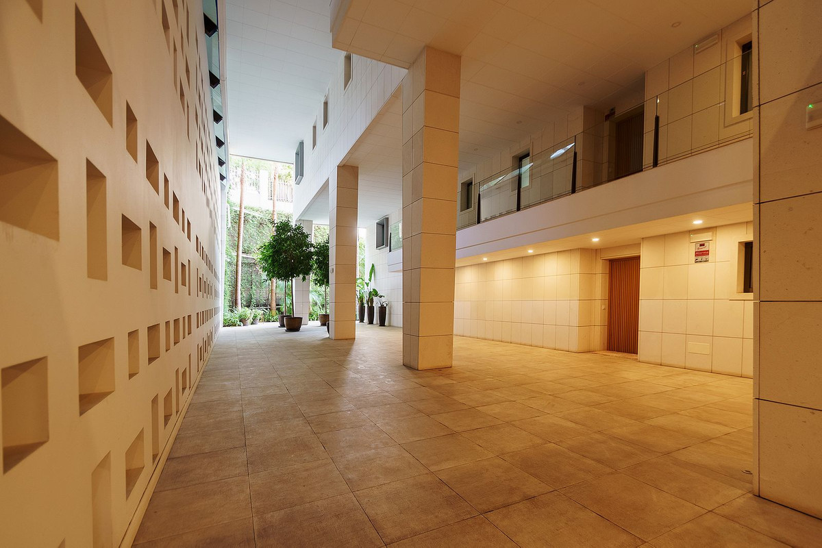 Duplex te koop in Estepona | 4 slaapkamers H5139799