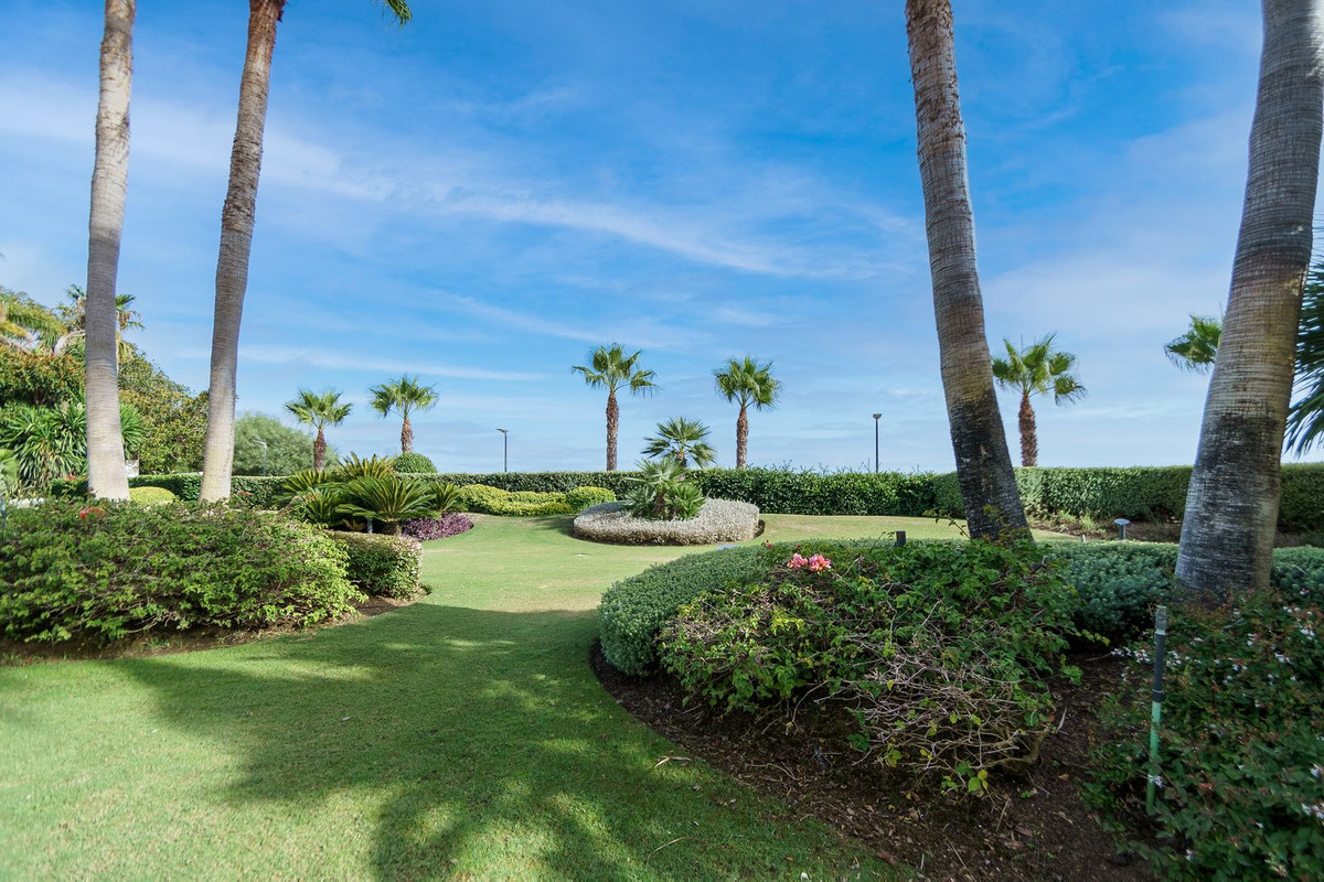 Duplex te koop in Estepona | 4 slaapkamers H5139799