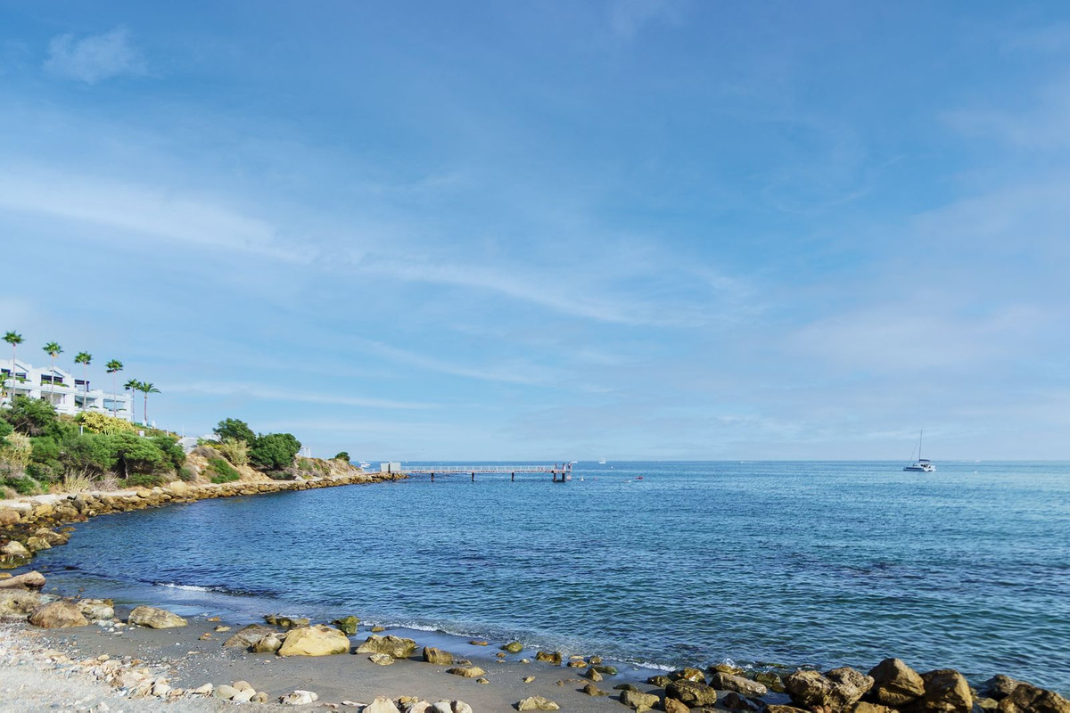 Duplex te koop in Estepona | 4 slaapkamers H5139799