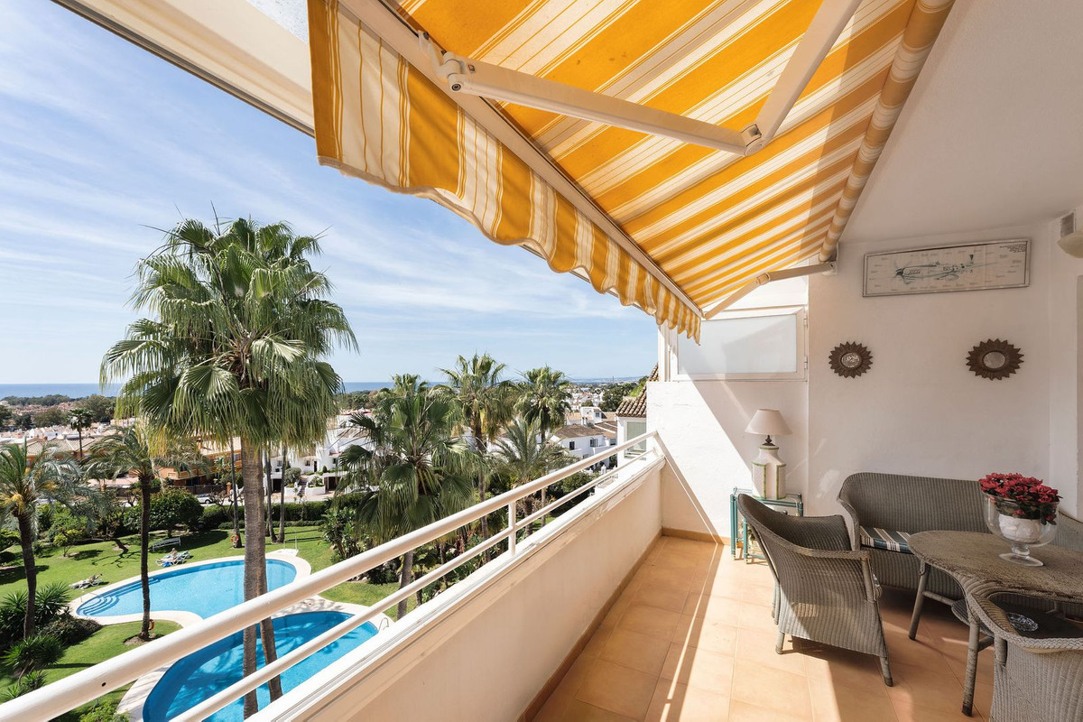 Appartement te koop in Estepona | 2 slaapkamers H5141644