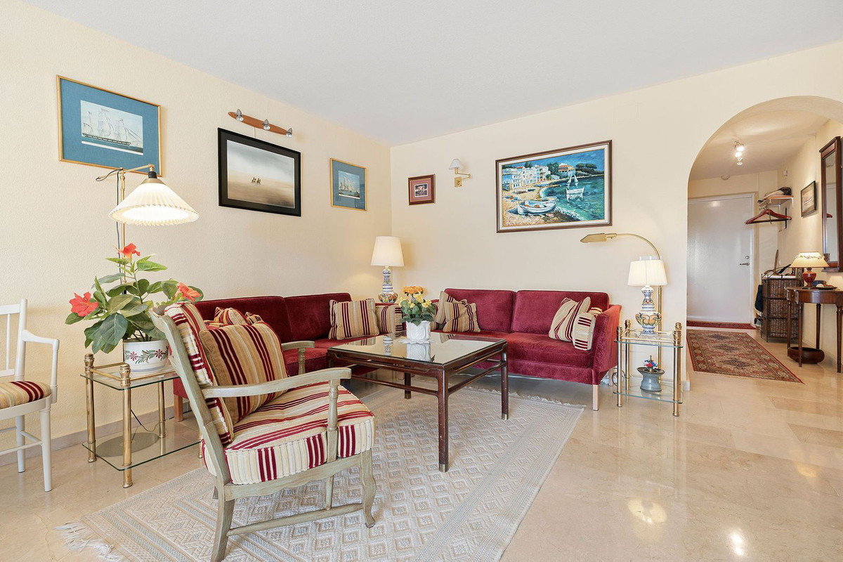 Appartement te koop in Estepona | 2 slaapkamers H5141644