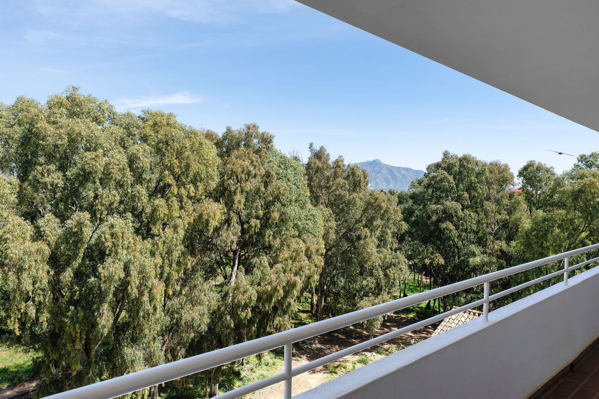 Appartement te koop in Estepona | 2 slaapkamers H5141644