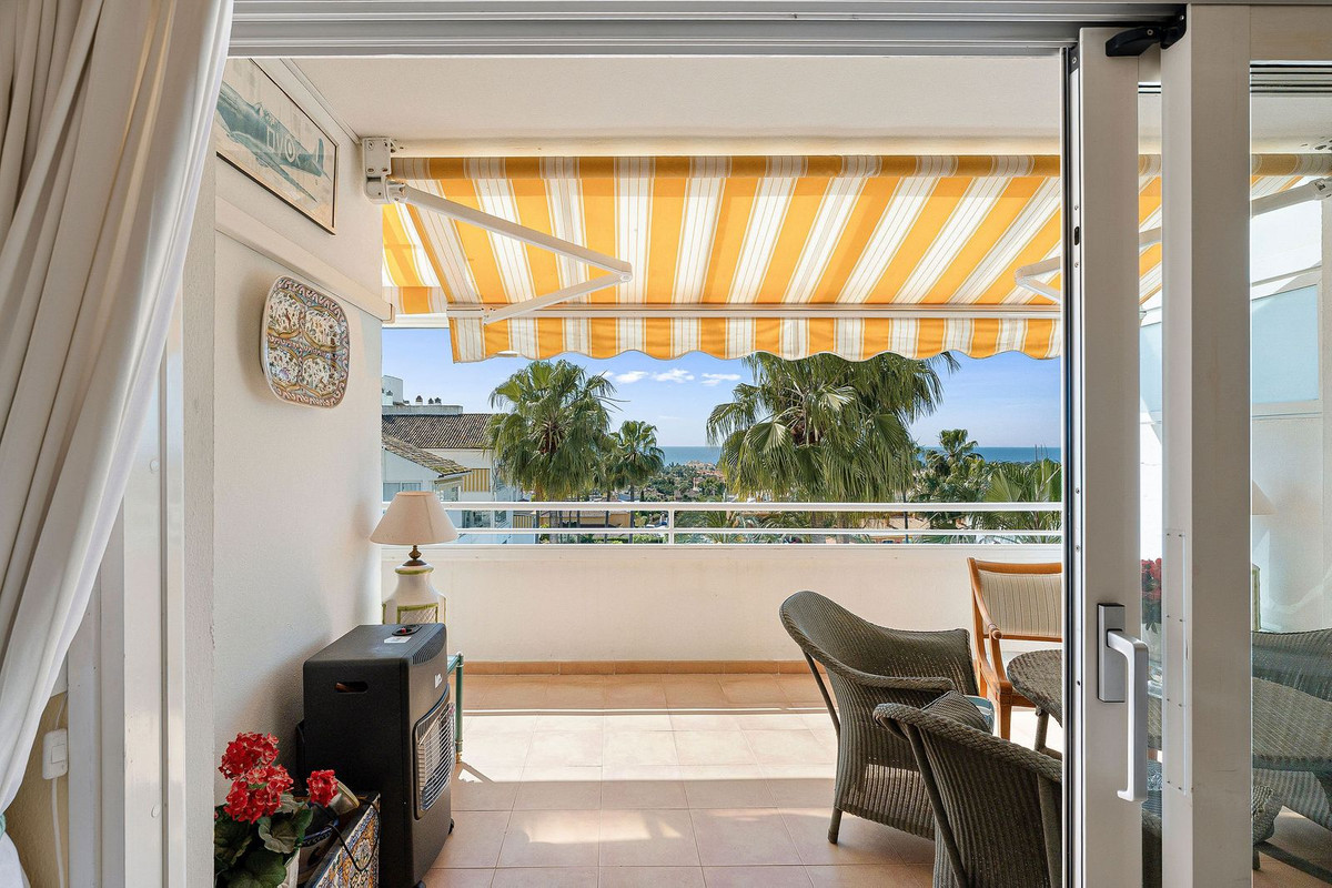 Appartement te koop in Estepona | 2 slaapkamers H5141644