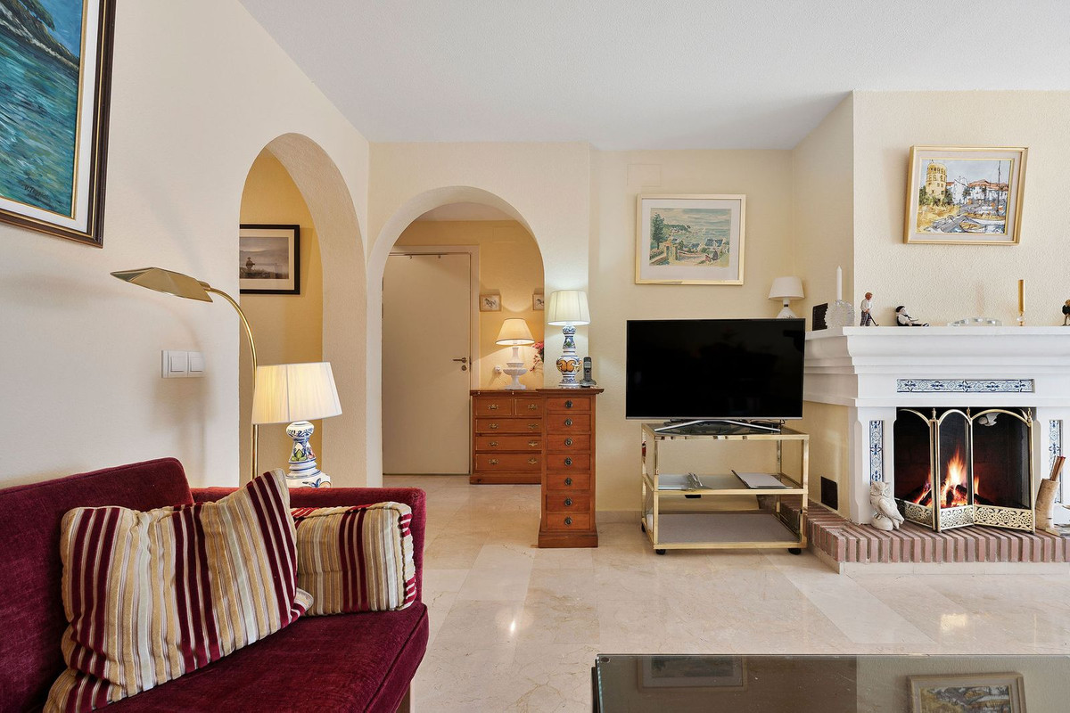 Appartement te koop in Estepona | 2 slaapkamers H5141644