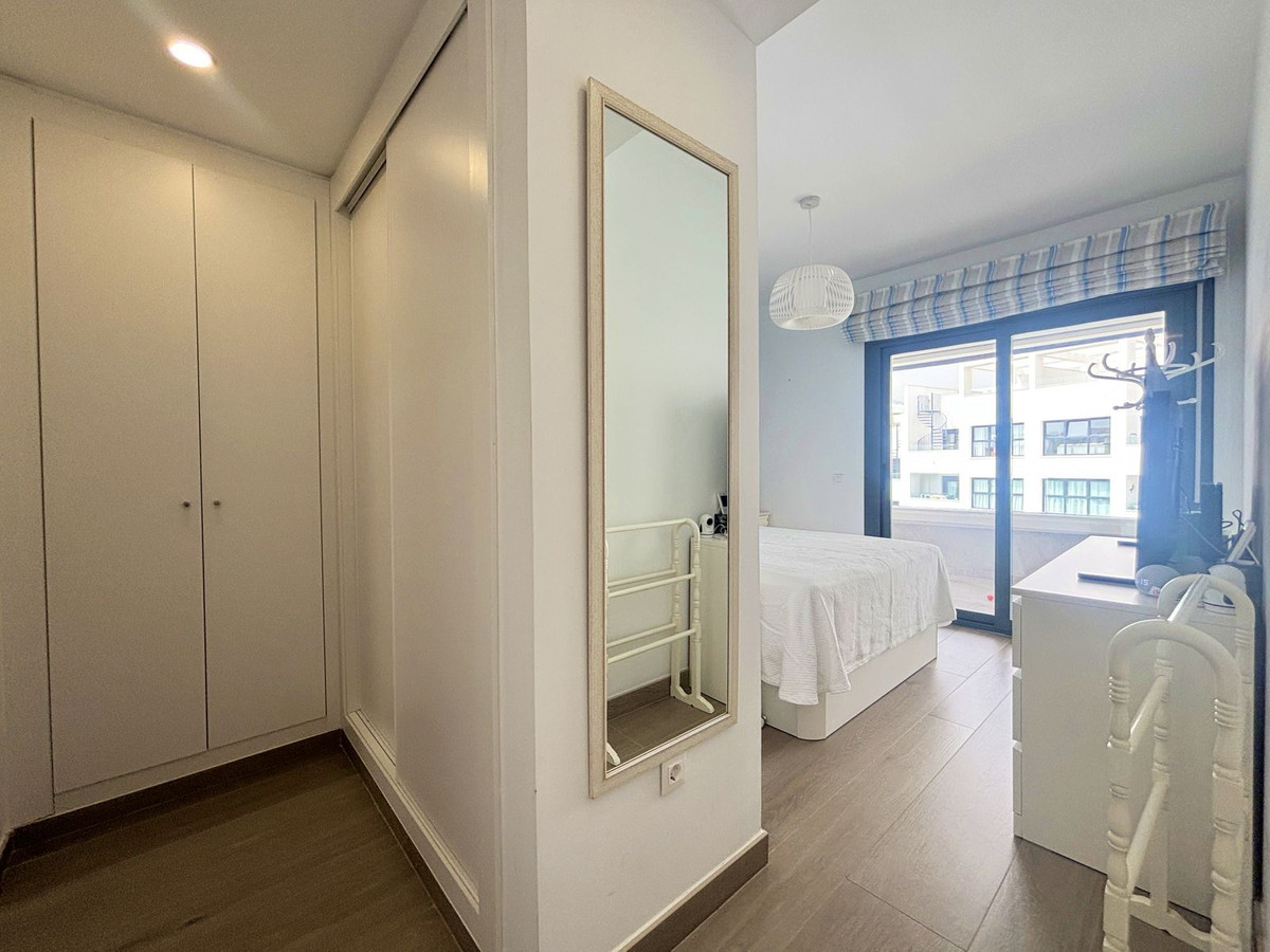 Appartement te koop in Estepona | 3 slaapkamers H5142649