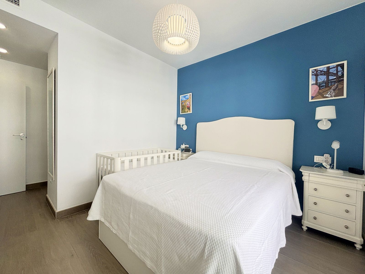 Appartement te koop in Estepona | 3 slaapkamers H5142649