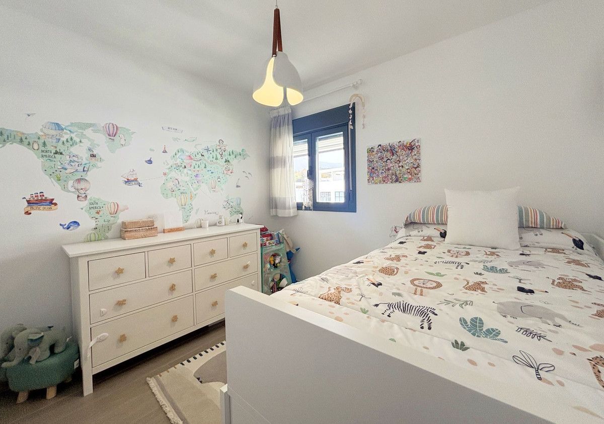 Appartement te koop in Estepona | 3 slaapkamers H5142649