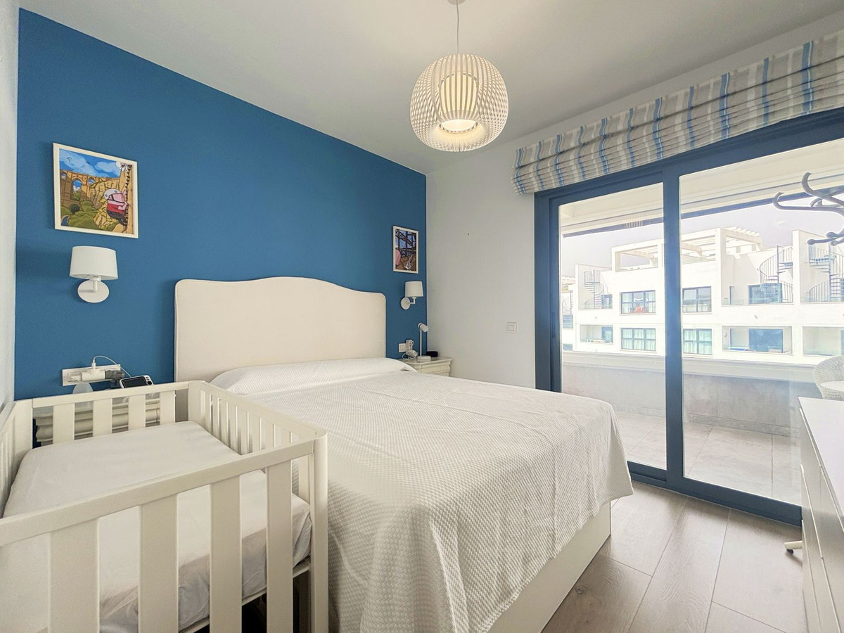 Appartement te koop in Estepona | 3 slaapkamers H5142649
