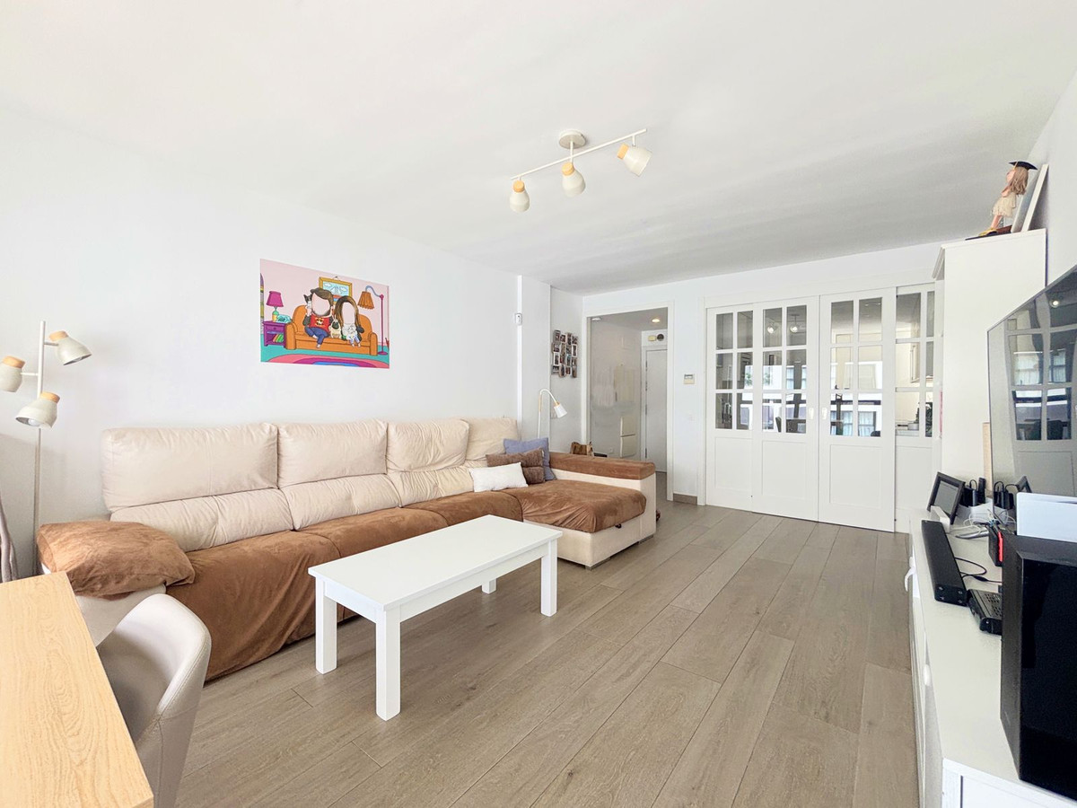 Appartement te koop in Estepona | 3 slaapkamers H5142649