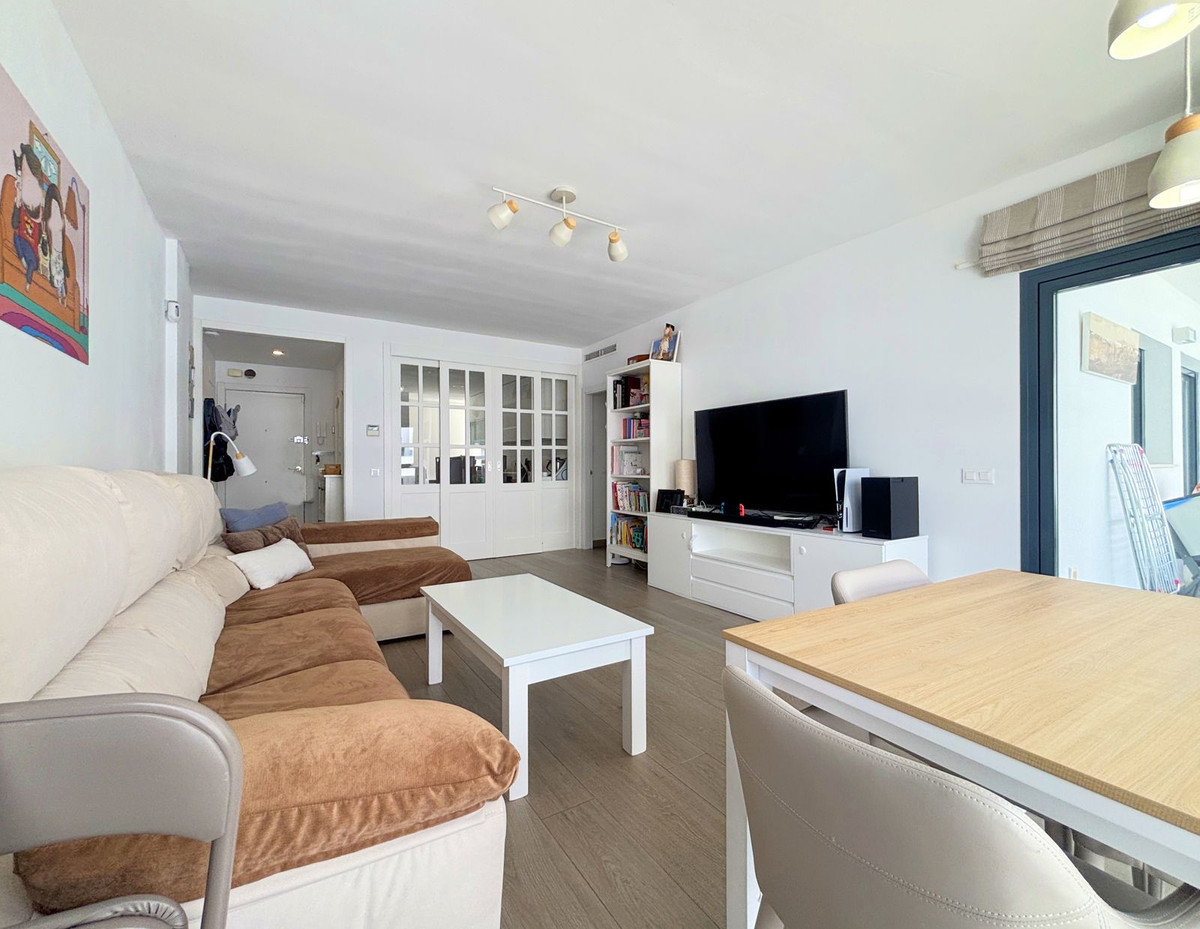Appartement te koop in Estepona | 3 slaapkamers H5142649