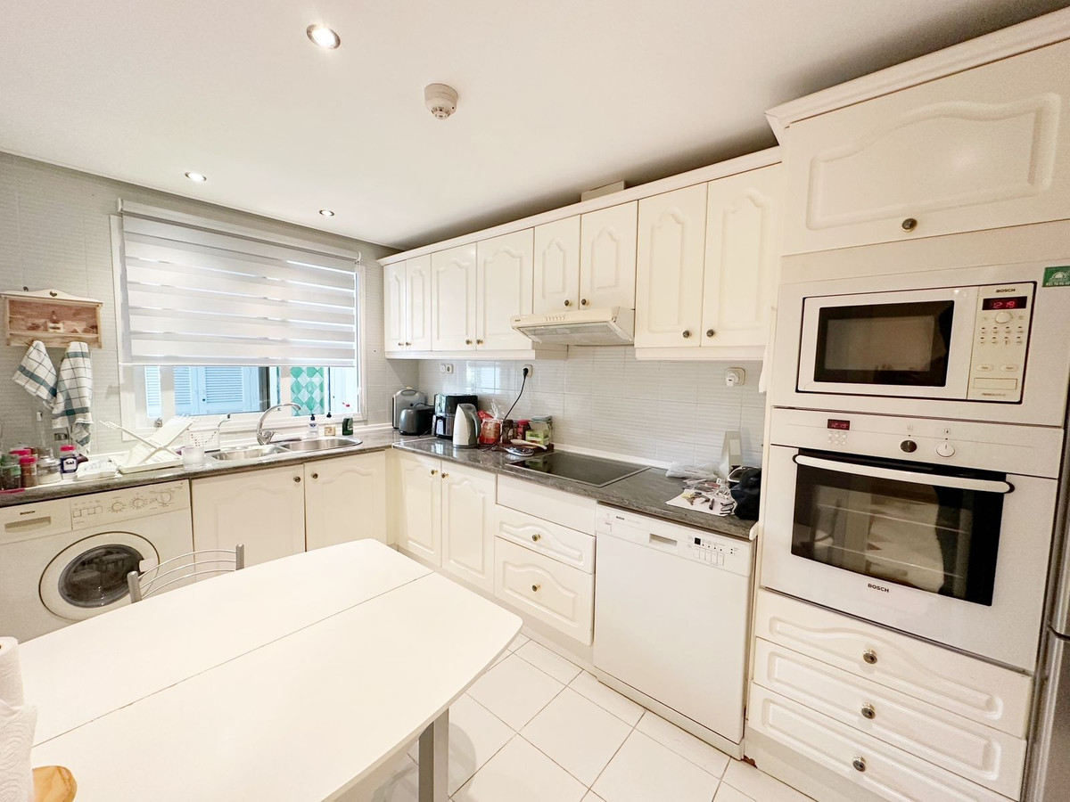 Appartement te koop in Estepona | 2 slaapkamers H5143819