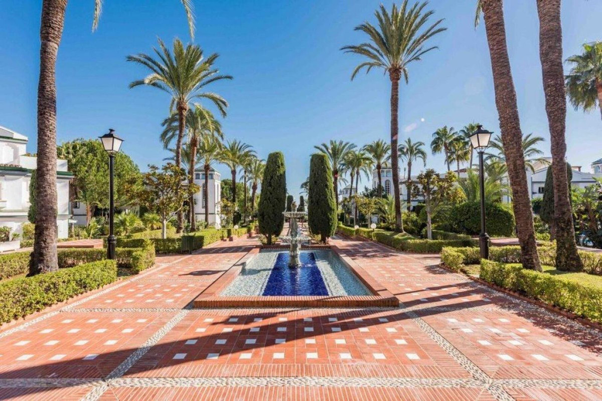 Appartement te koop in Estepona | 2 slaapkamers H5143819