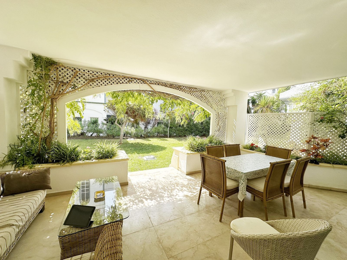 Appartement te koop in Estepona | 2 slaapkamers H5143819