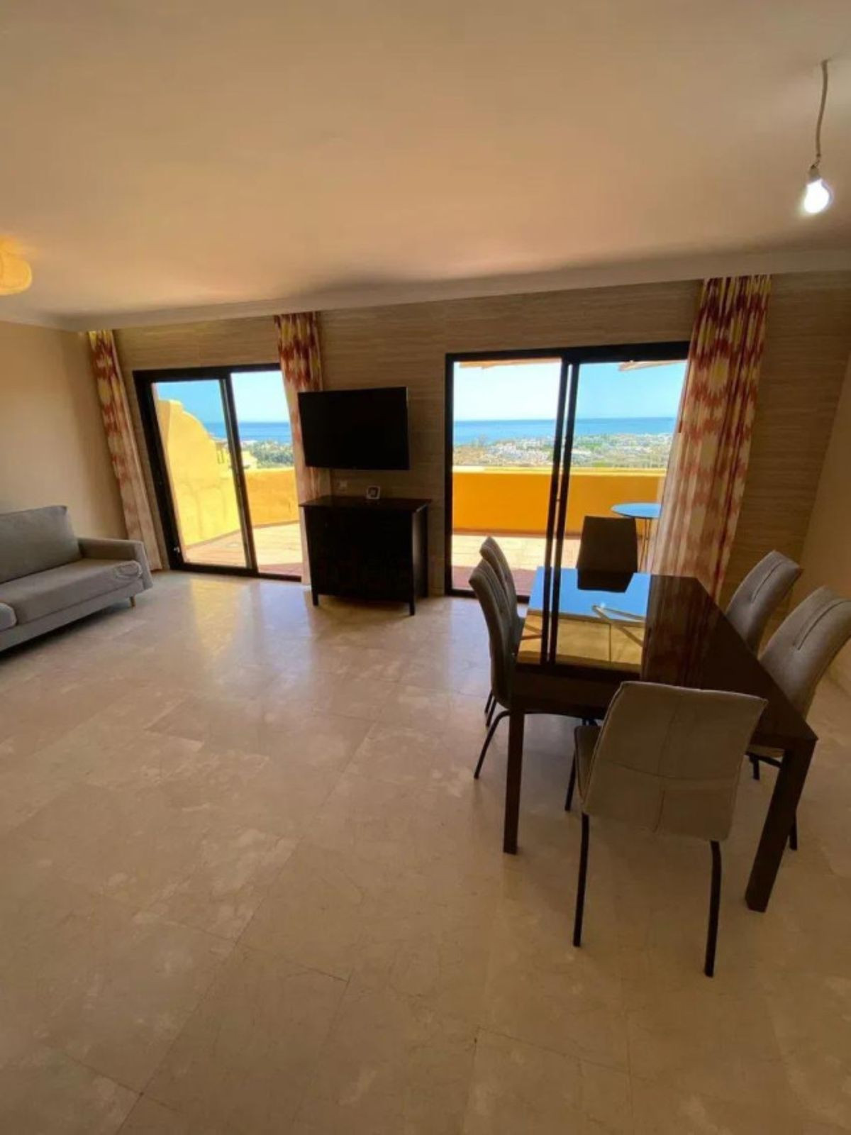 Appartement te koop in Estepona | 4 slaapkamers H5143918