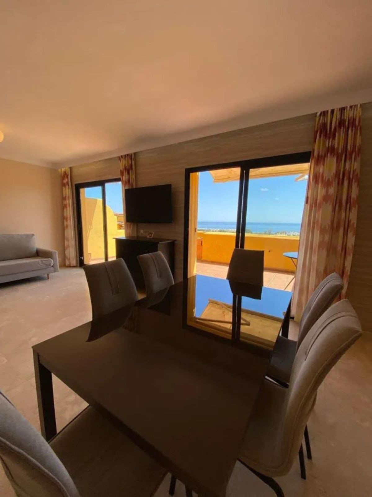 Appartement te koop in Estepona | 4 slaapkamers H5143918