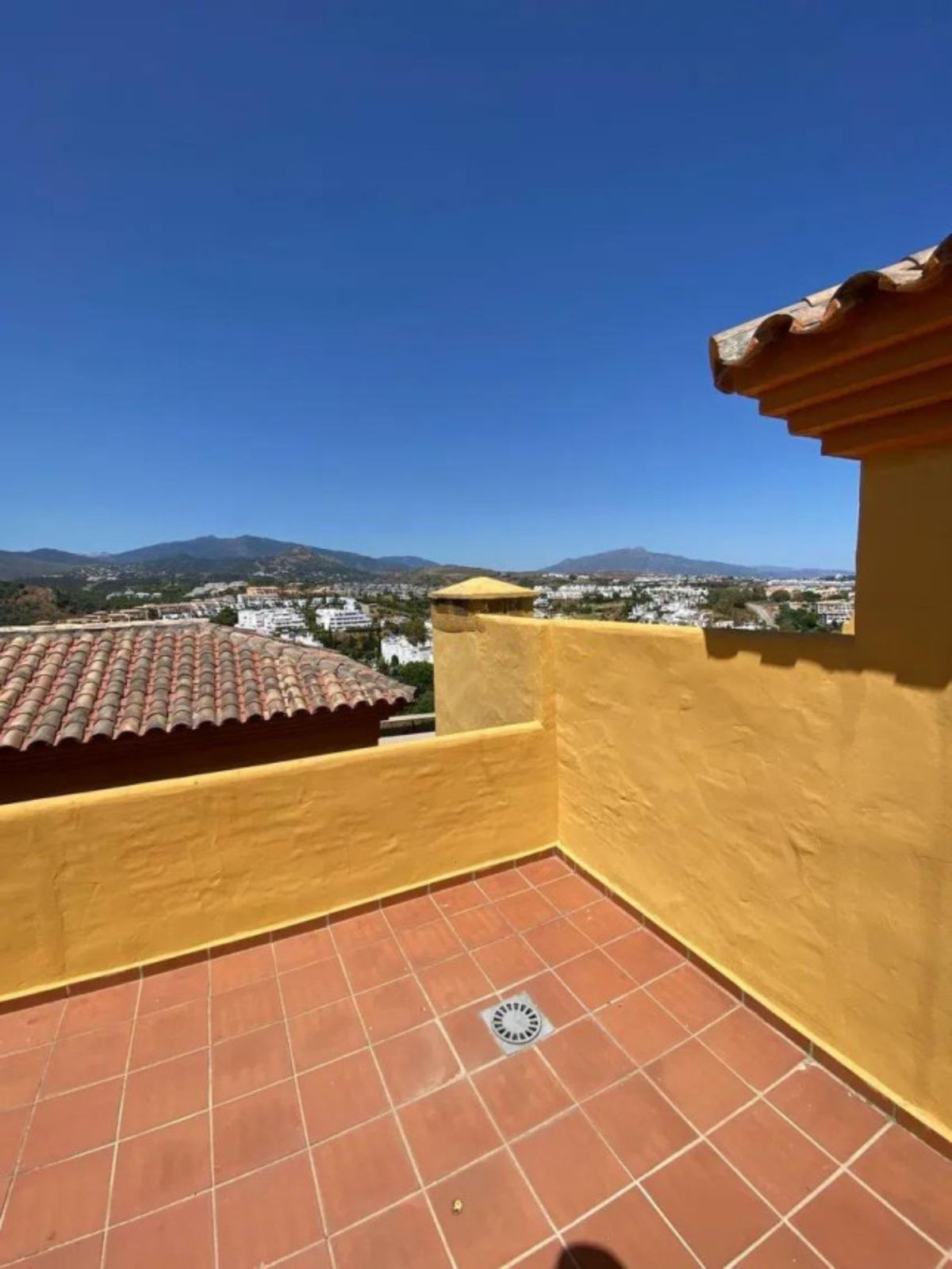 Appartement te koop in Estepona | 4 slaapkamers H5143918