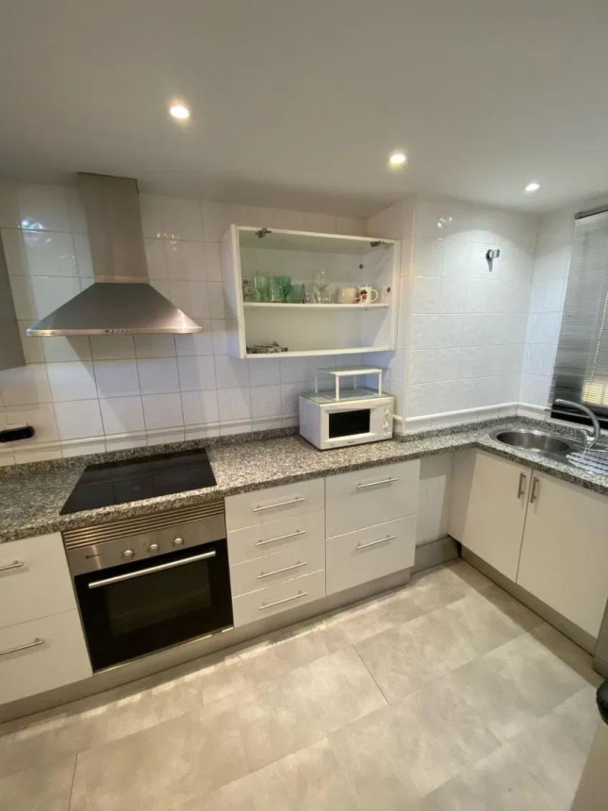 Appartement te koop in Estepona | 4 slaapkamers H5143918