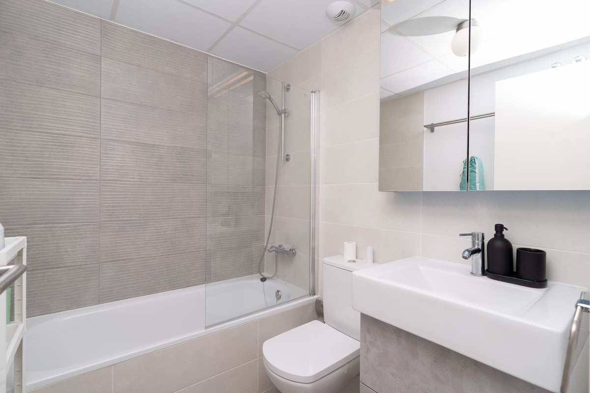 Appartement te koop in Estepona | 2 slaapkamers H5144002