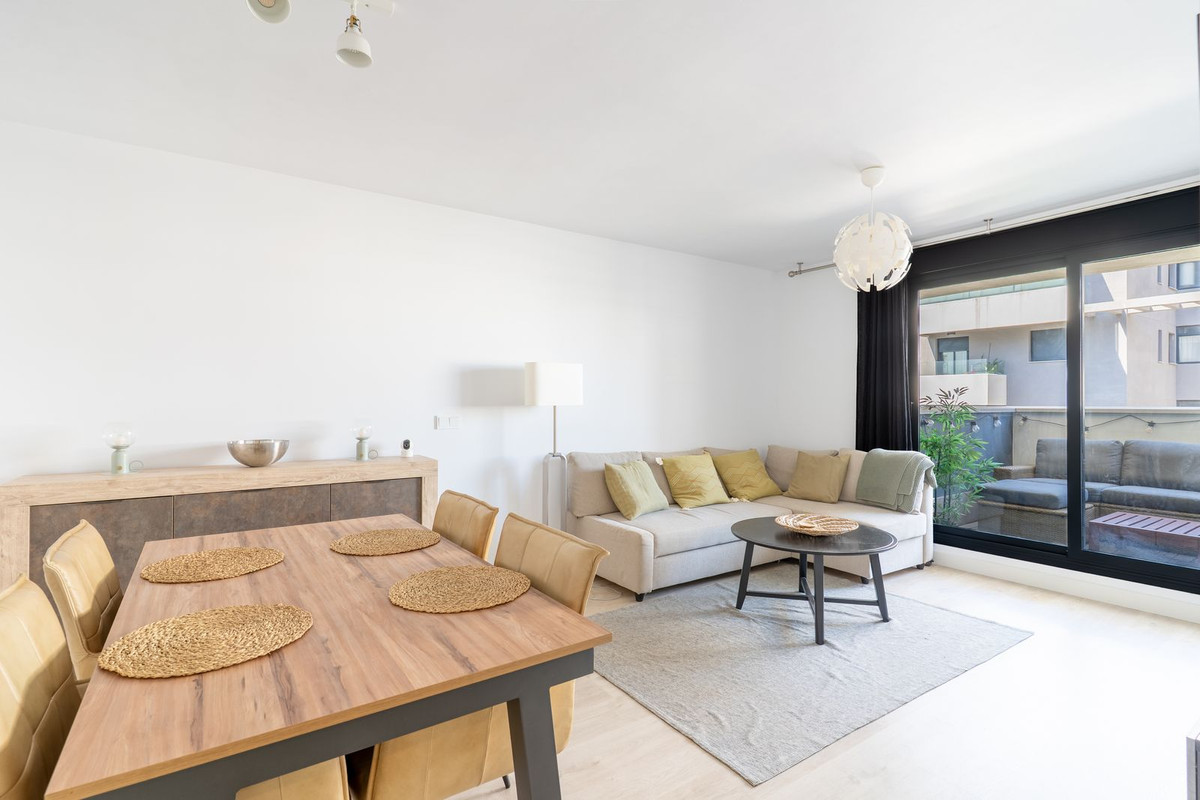 Appartement te koop in Estepona | 2 slaapkamers H5144002