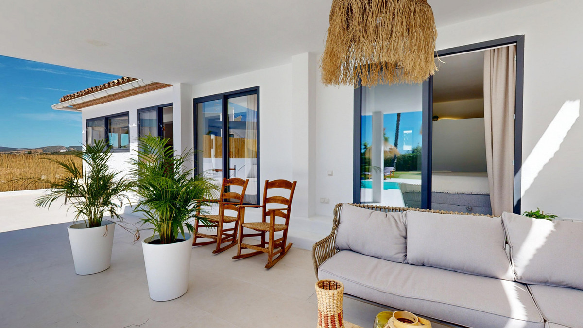 Huis te koop in Estepona | 3 slaapkamers H5144257