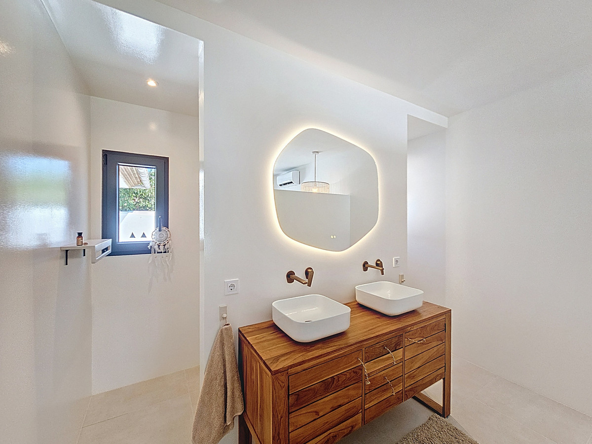 Huis te koop in Estepona | 3 slaapkamers H5144257
