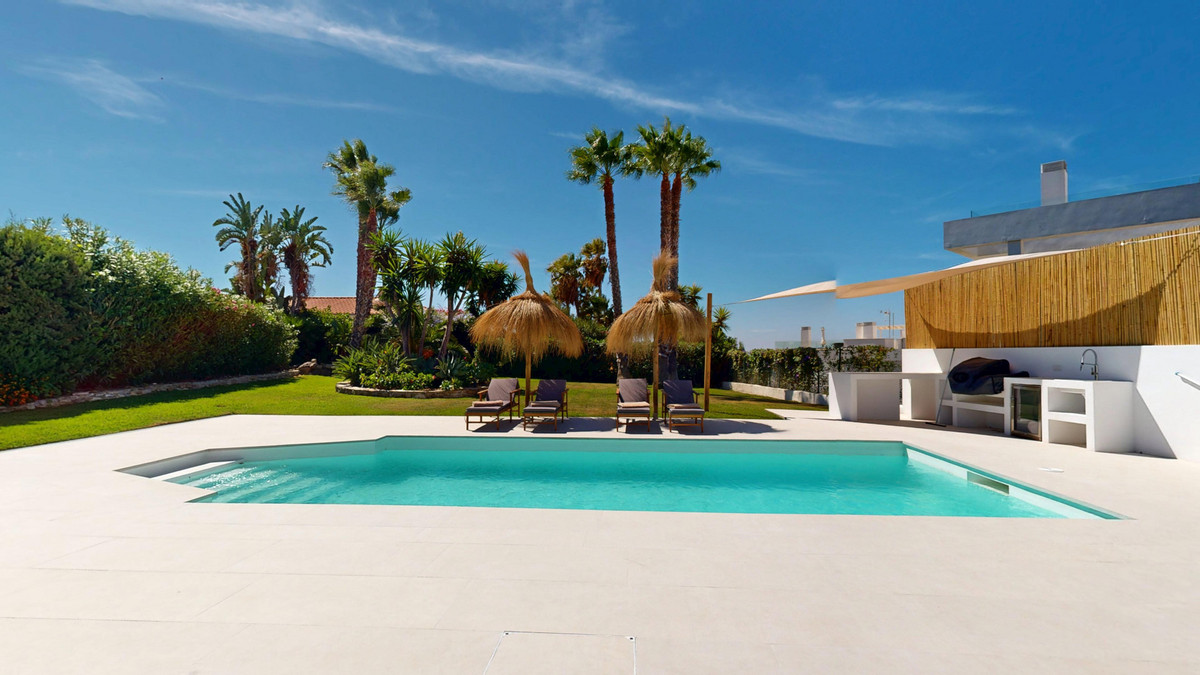 Huis te koop in Estepona | 3 slaapkamers H5144257