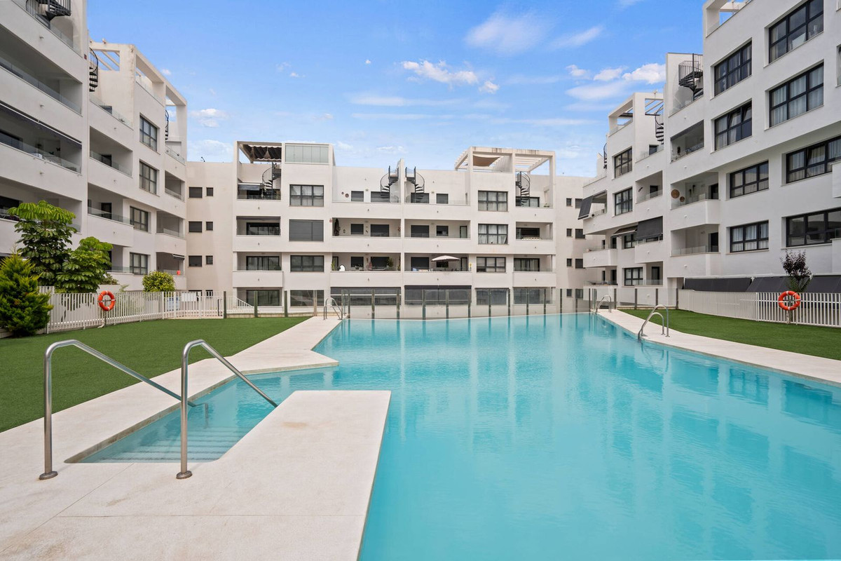 Appartement te koop in Estepona | 2 slaapkamers H5144932